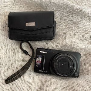 Nikon Coolpix S9500